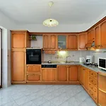 House 2080 Prázdninový dům Pula