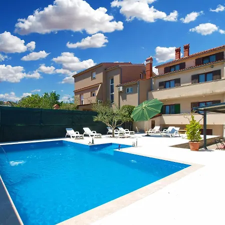 House 2080 Tatil Evi *