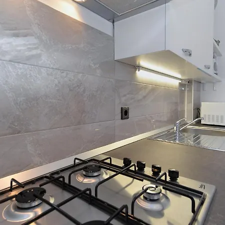 House 2080 Tatil Evi