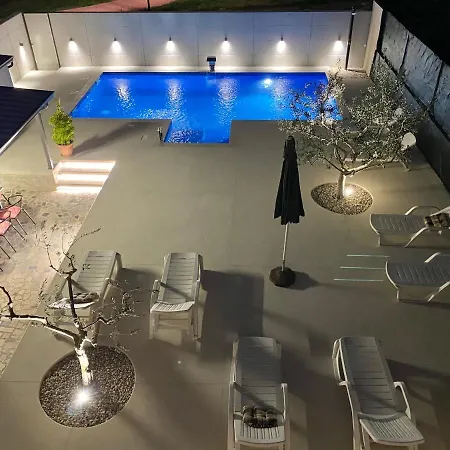 Casa de Férias House 2080 *