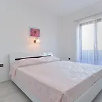 Сasa de vacaciones House 2080
