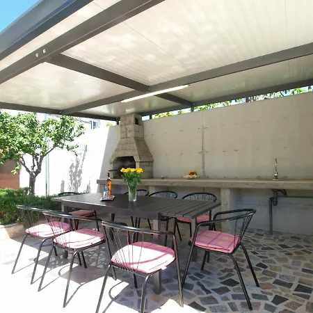 House 2080 Holiday home *