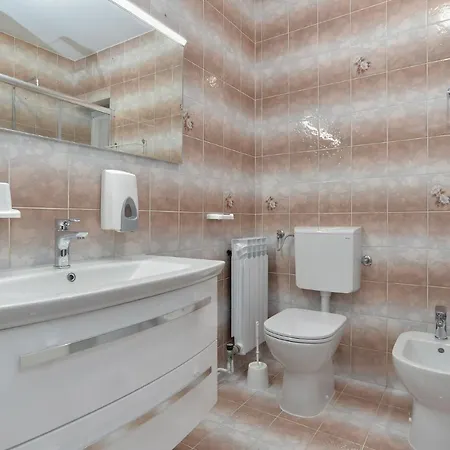 House 2080 *