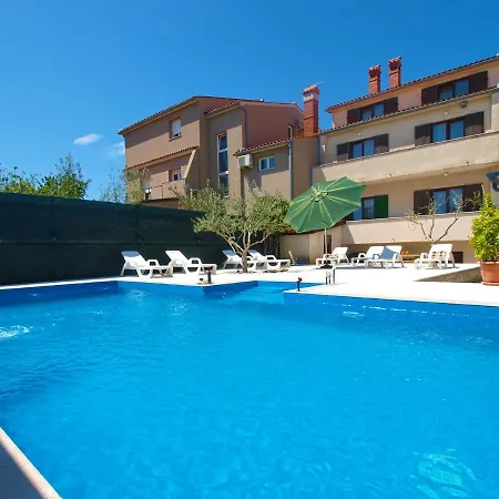 House 2080 Holiday home Pula