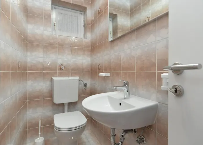 House 2080 *