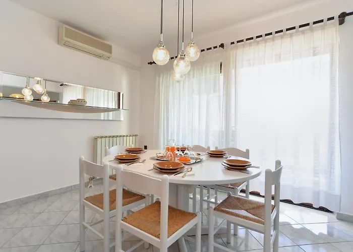 Nyaraló House 2080 Póla