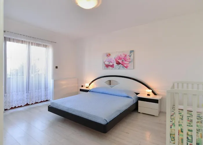 Nyaraló House 2080